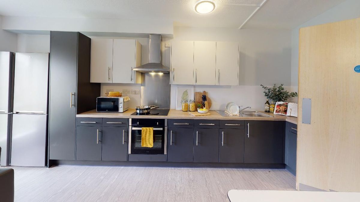 Hall iQ Student Quarter - 1