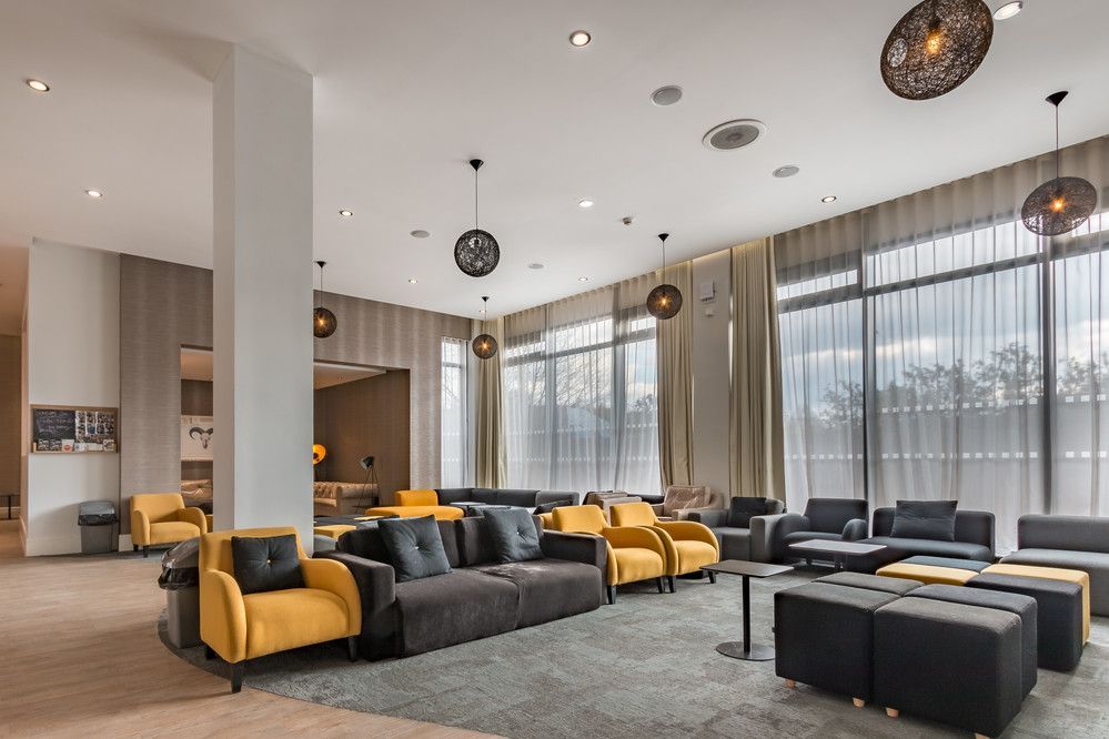 Hall - iQ The Costume Store - 6