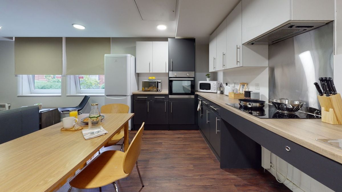 Hall - iQ Tufnell House - 9