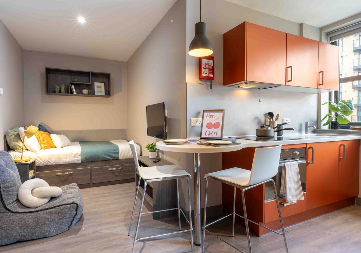 Hall - iQ Water Lane House - 7