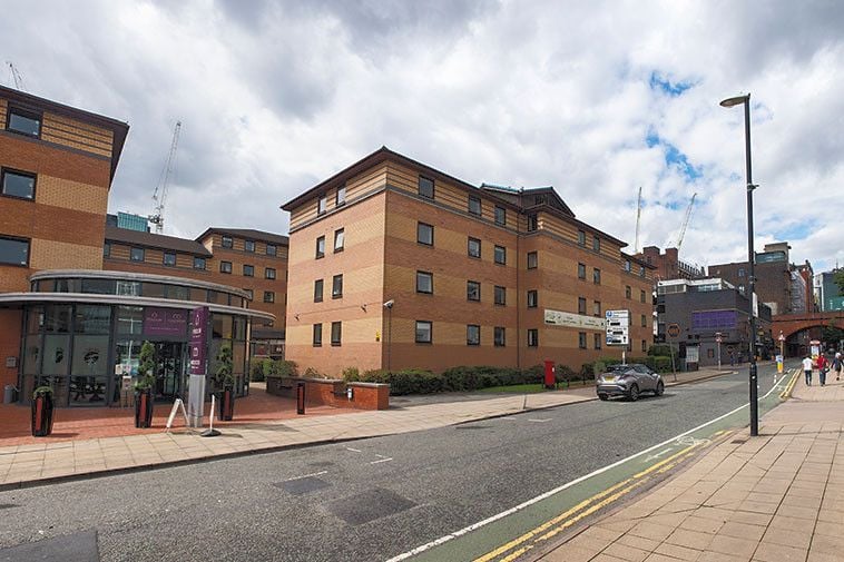 Hall - iQ Weston Hall - 5