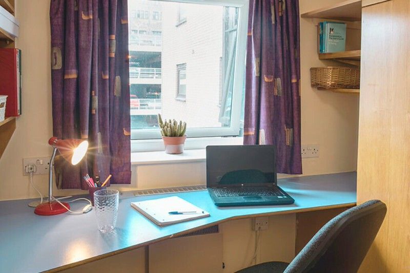 Hall - iQ Weston Hall - 2