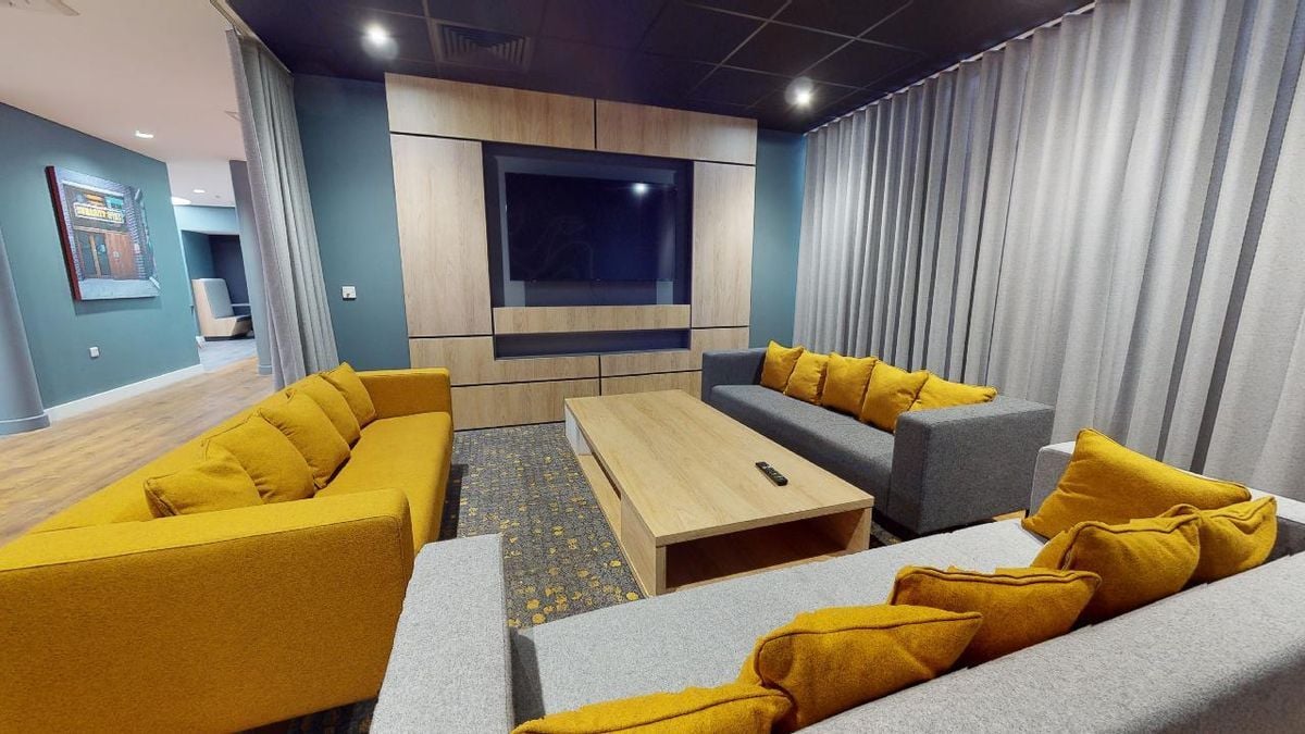 Hall iQ Will Wyatt Court - 2