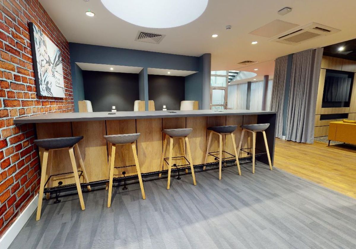 Hall iQ Will Wyatt Court - 9