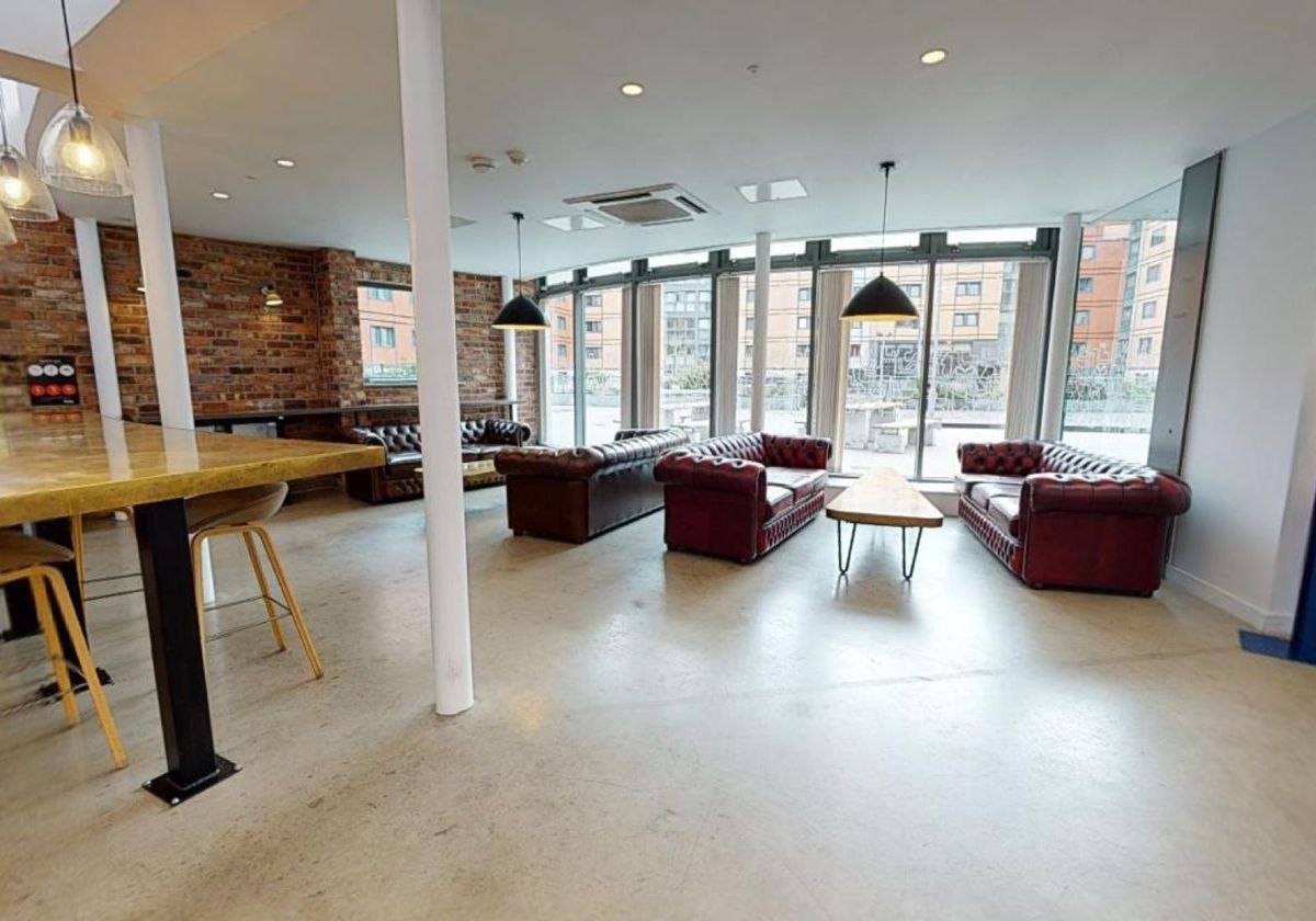 Hall iQ Wilmslow Park - 9