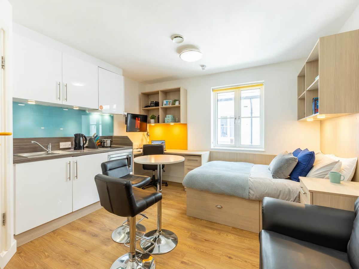 Hall Iron Bridge Studios - 3