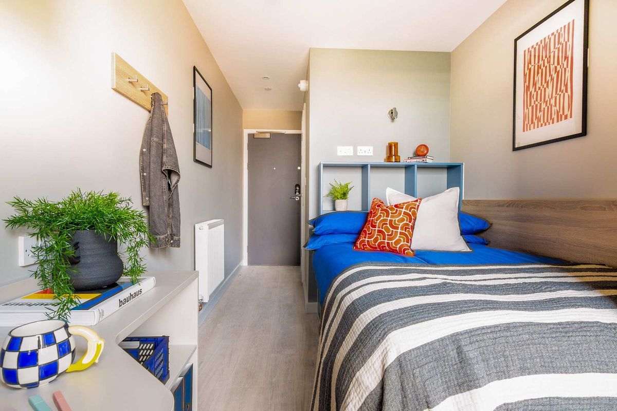 Hall - Ironworks House - 0