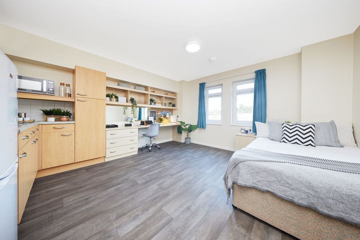 Hall King Edward Studios - 2