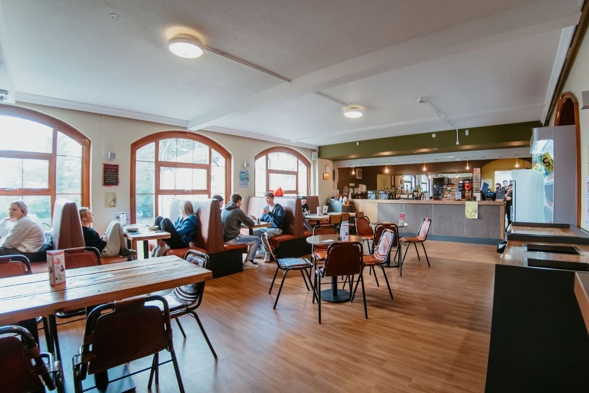 Hall - Lenton & Wortley Hall - 6