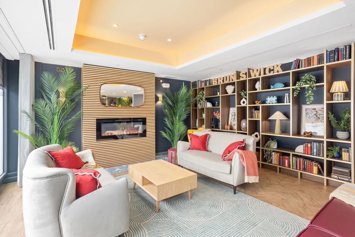 Hall - London Road Apartments - 3