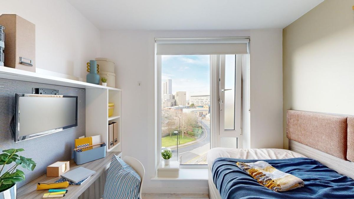 Hall - Merlin Point - 6