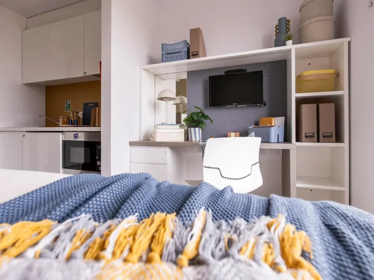 Hall - Merlin Point - 8