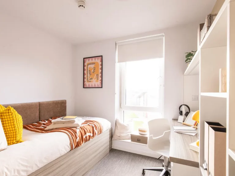 Hall - Merlin Point - 5