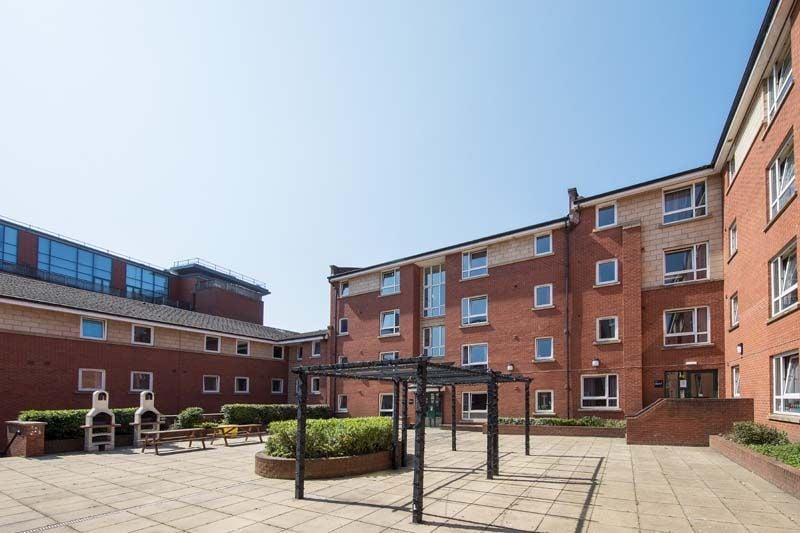 Hall - Moorfield - 9