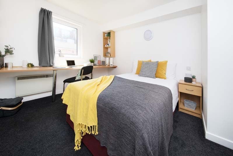 Hall - Moorfield - 8