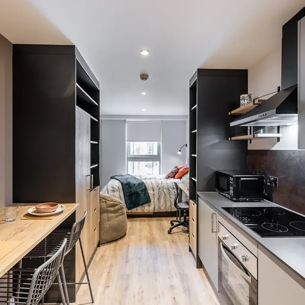 Hall - Murieston Crescent - 0