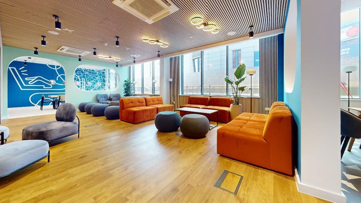 Hall - Nelson Court - 8