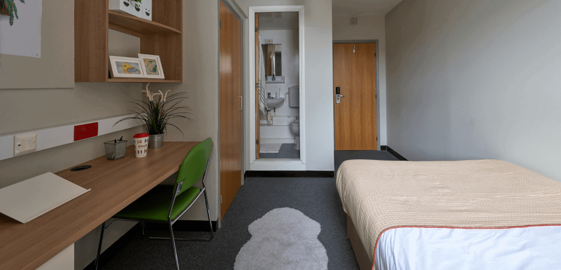 Hall - Northernhay House - 5