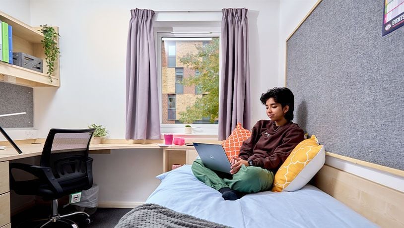 Nottingham Trent University NTU) - 4