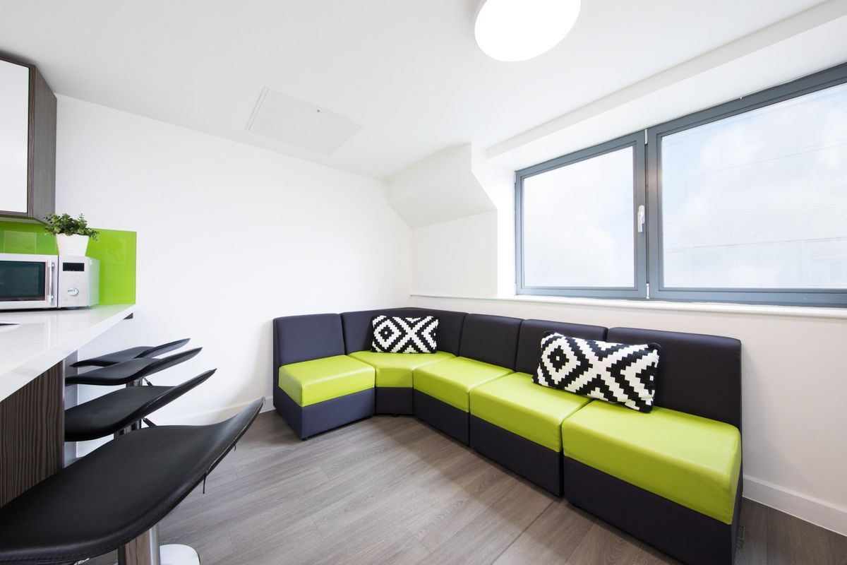 Orion Point Southampton 60 Verified student reviews