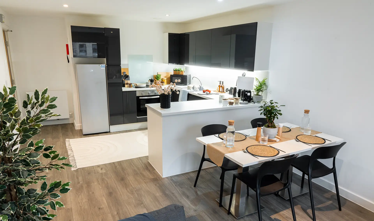 Hall Palamon Court - Canterbury - 5