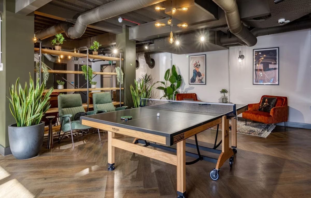 Hall - Pillar Box - 6