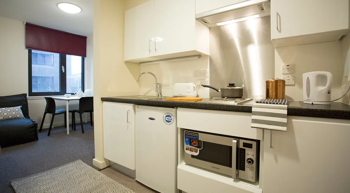 Hall Powis Place - 8