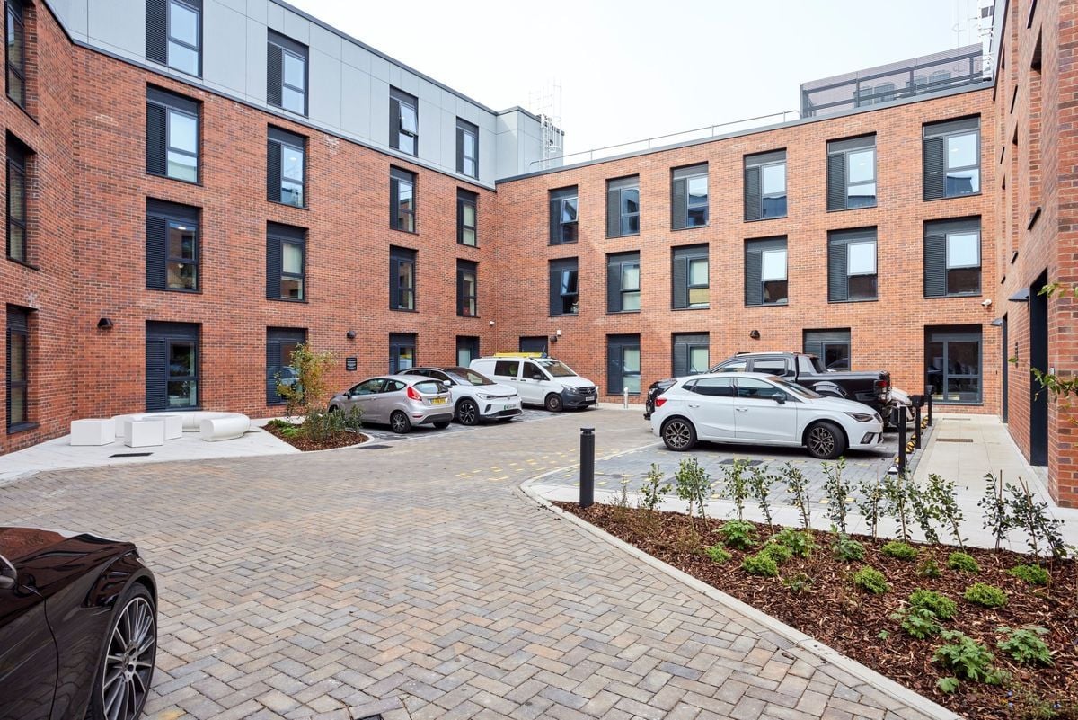 Hall - Regatta Place - 5