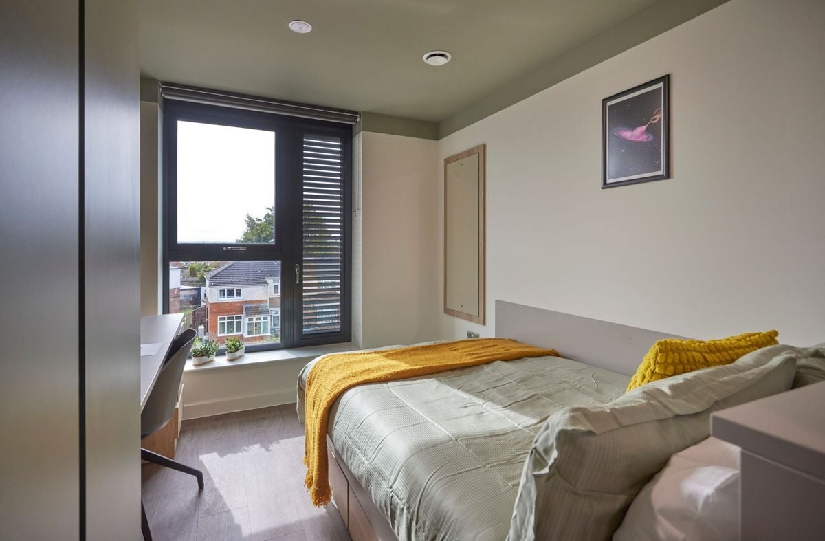 Hall - Regatta Place - 1