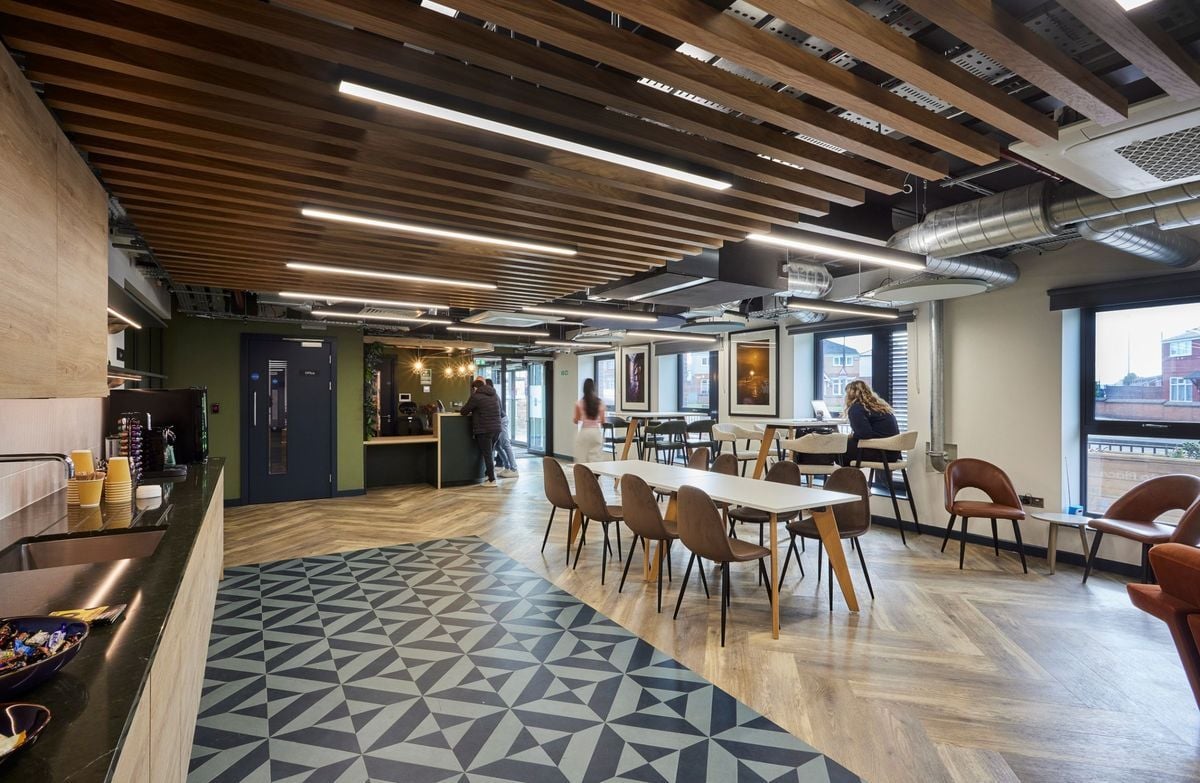 Hall - Regatta Place - 11