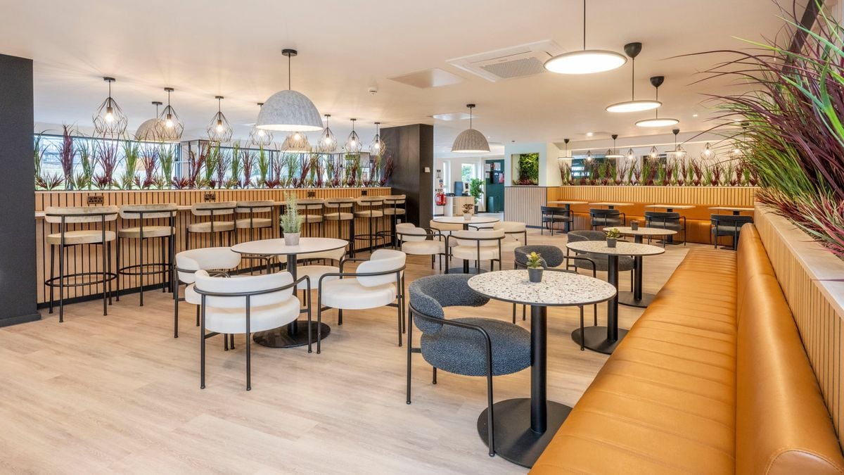 Hall Renslade House - 2