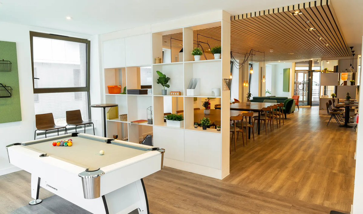 Hall - Rhodaus Court - 6