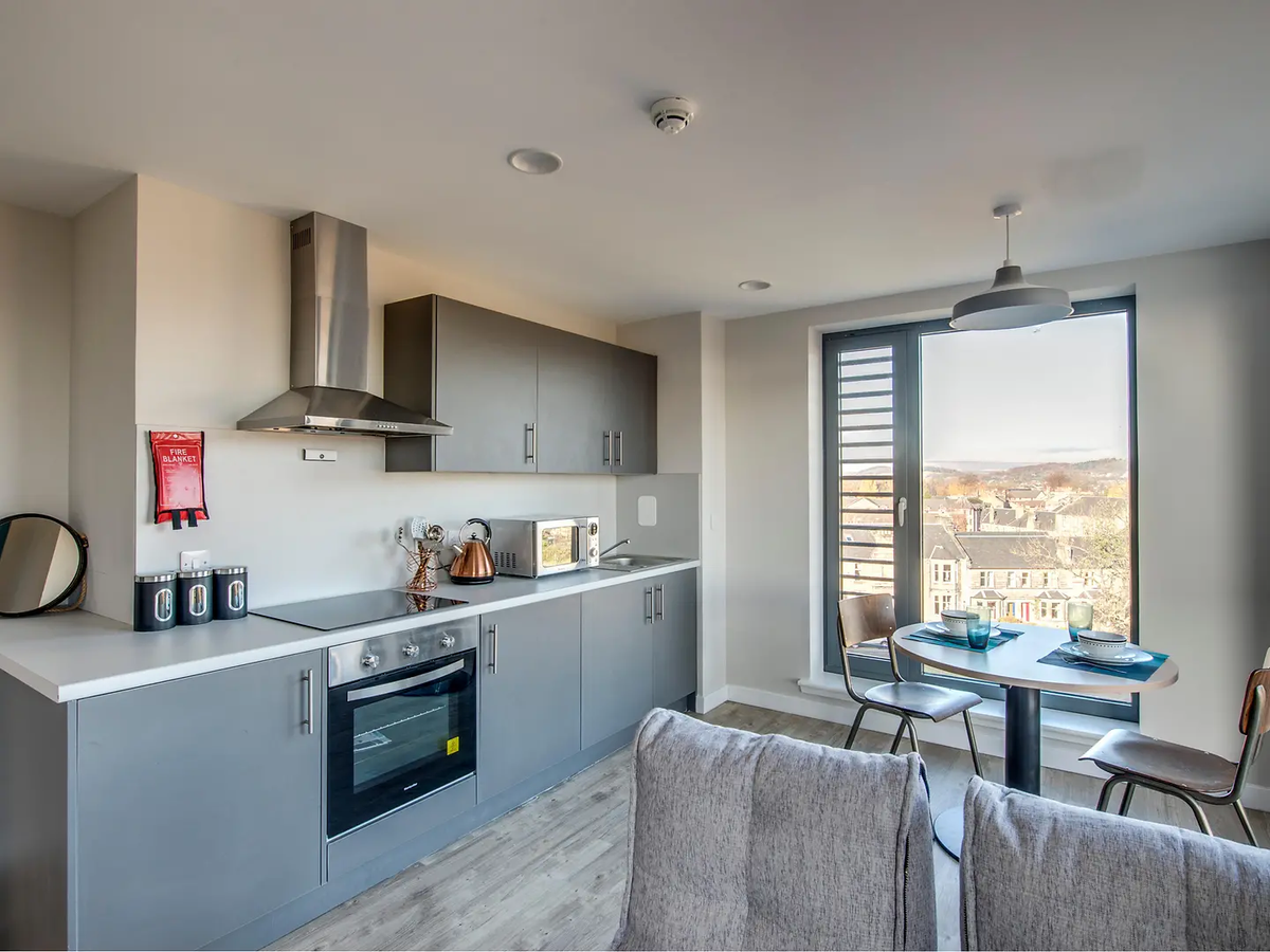 Hall Riverside Quay - 2