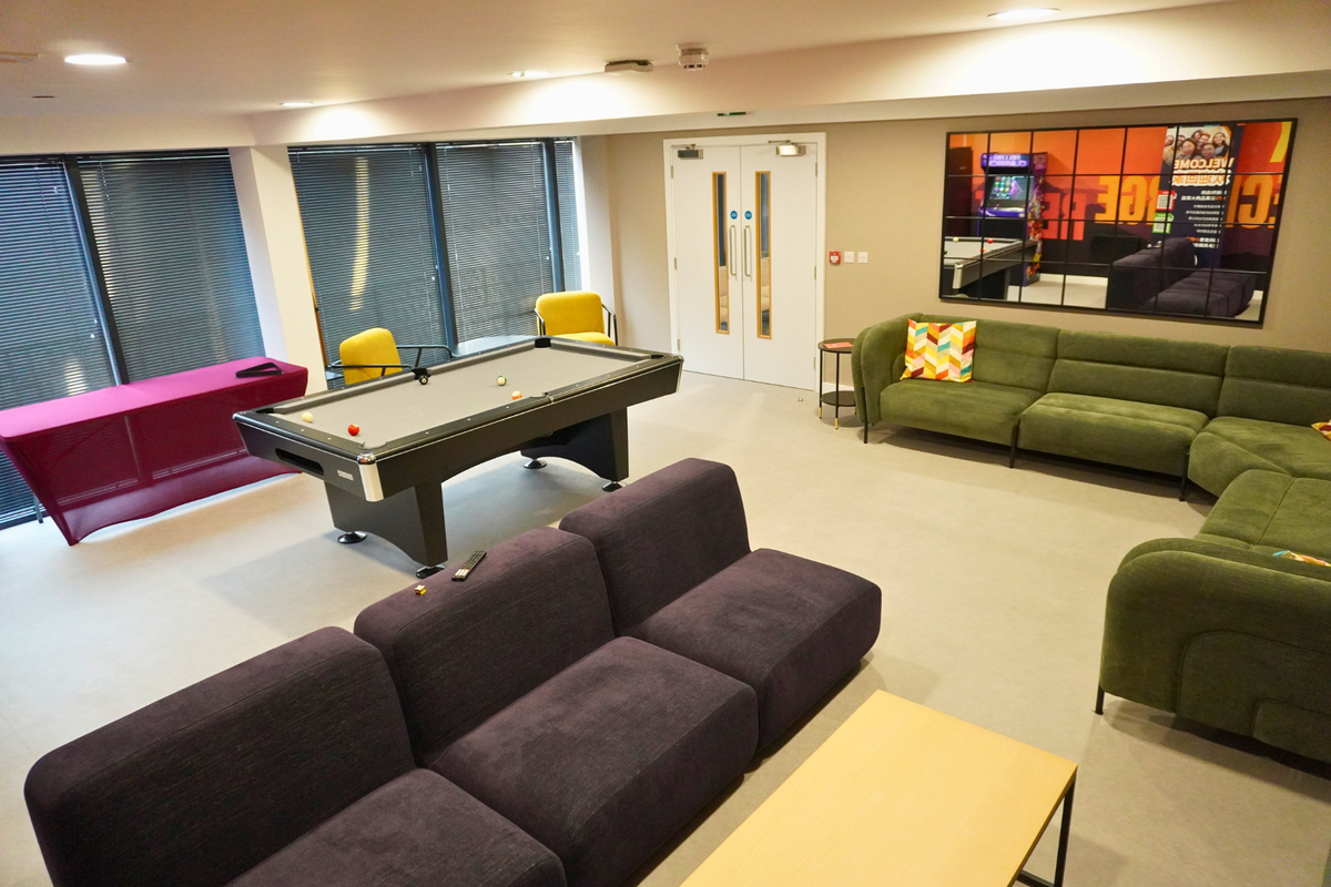 Hall - Sizer Court - 9