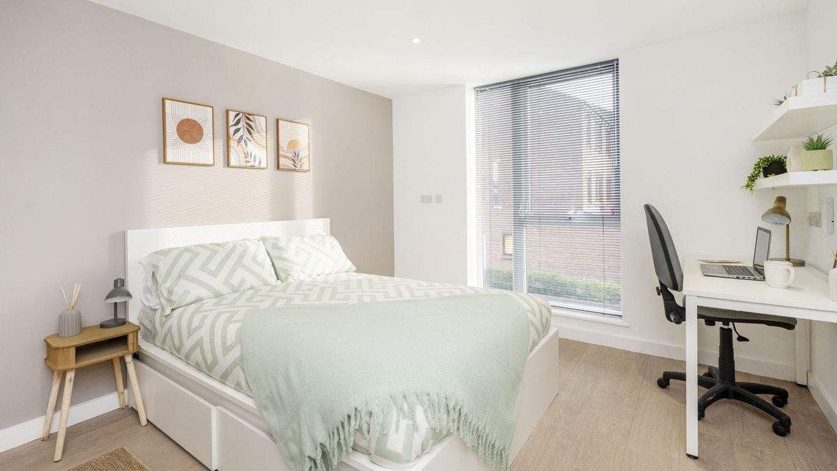 Hall - Sizer Court - 1