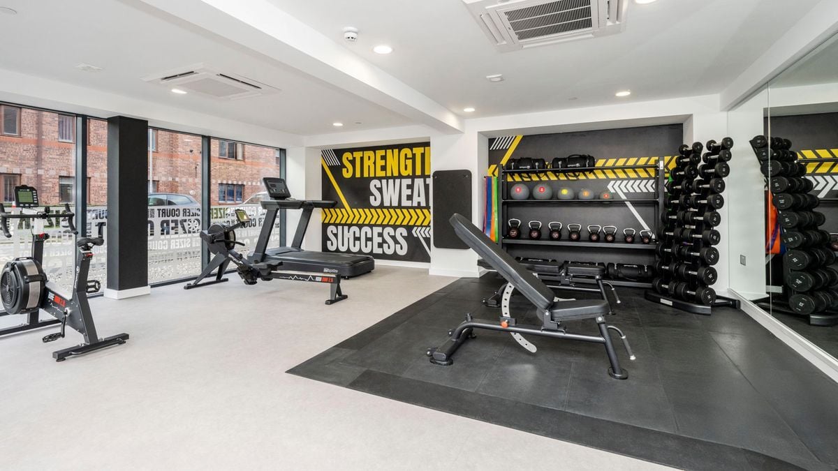 Hall - Sizer Court - 6