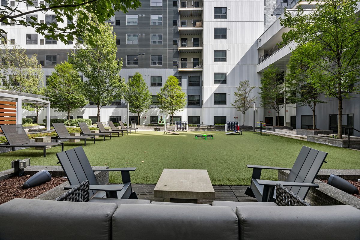 Hall - SkyVue Apartments - 5