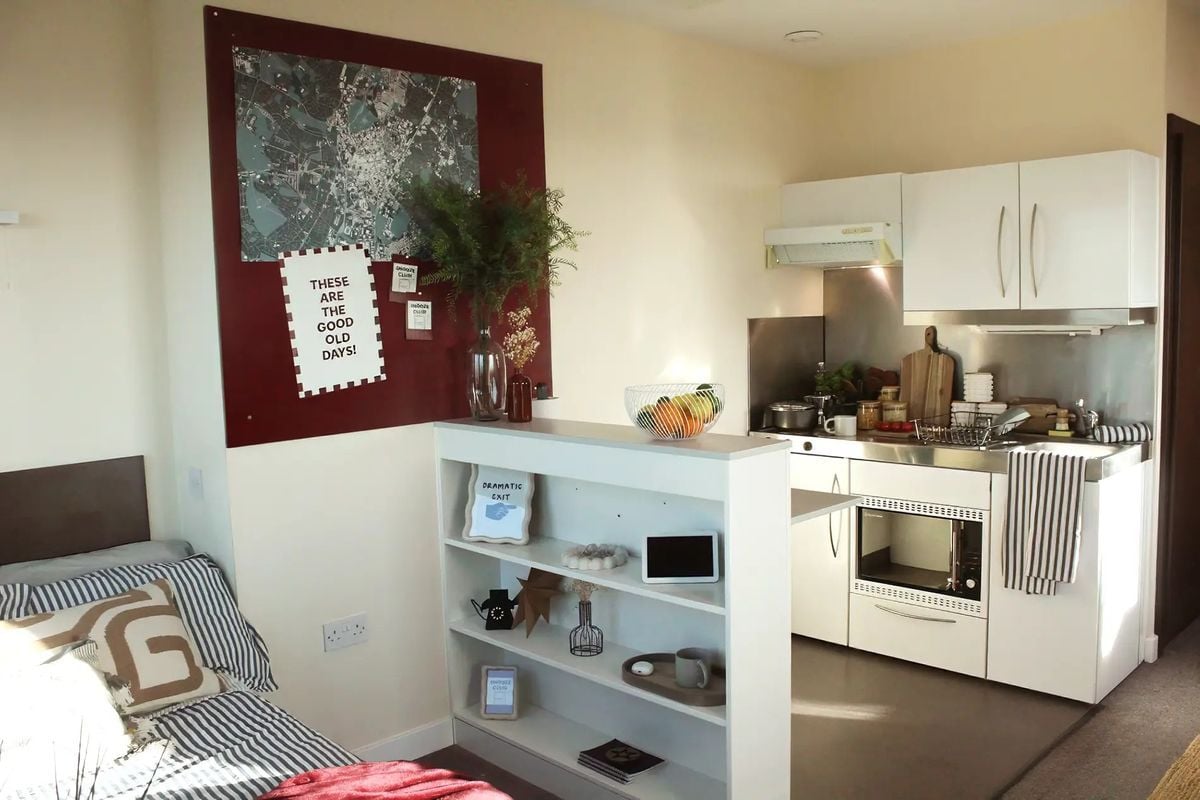 Hall - St Georges Tower - 8