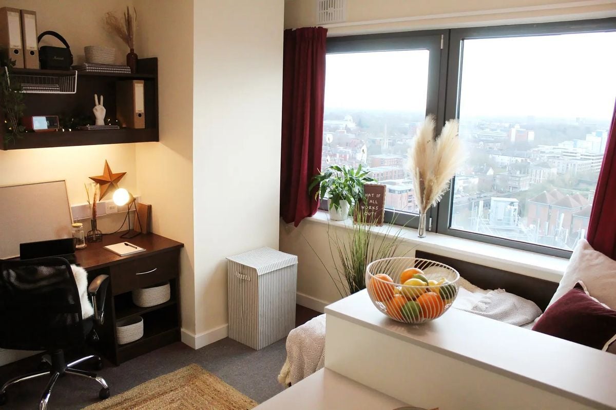 Hall - St Georges Tower - 1