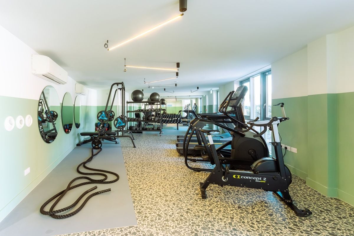 Hall-St Peter's Court - 5