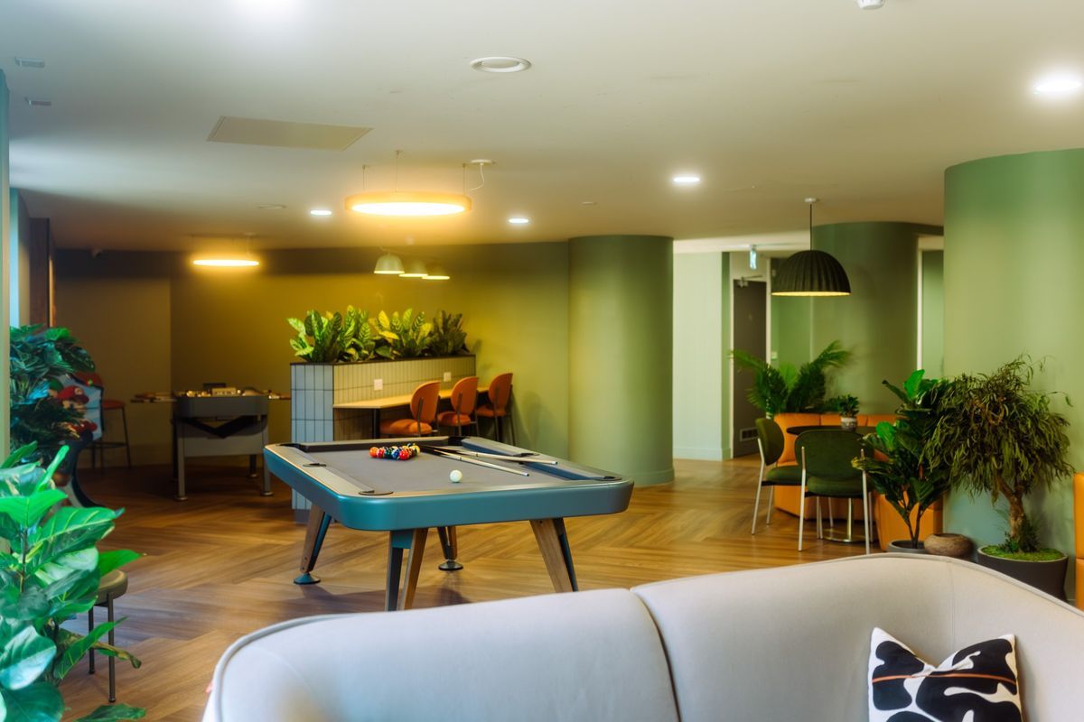 Hall-St Peter's Court - 3