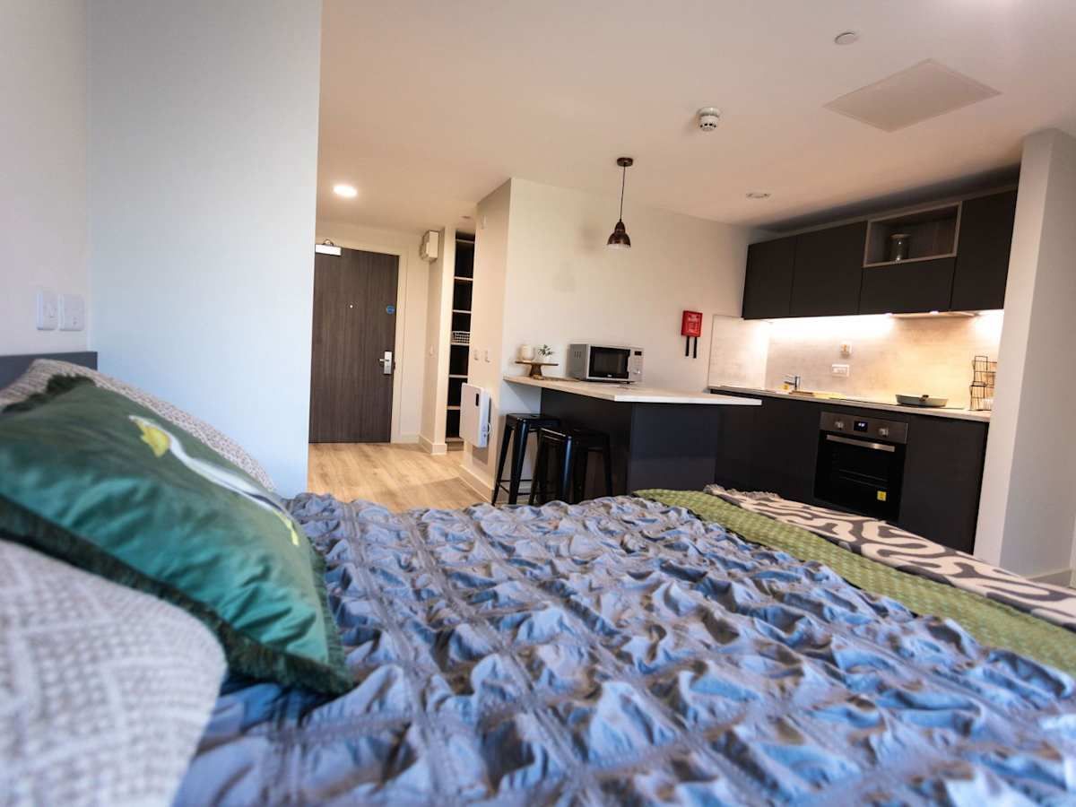 Hall - Stanley Studios - Portsmouth - 0