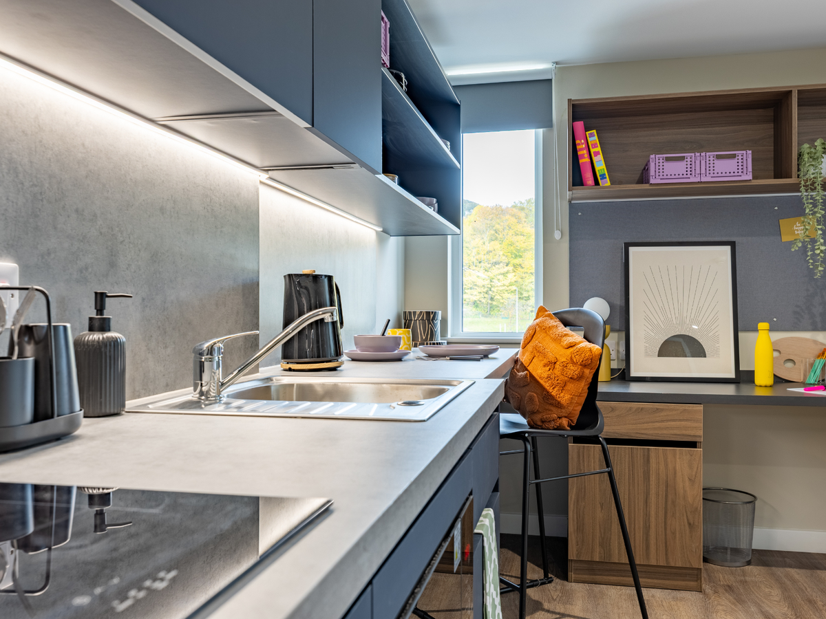 Hall - Stanley Studios - 4