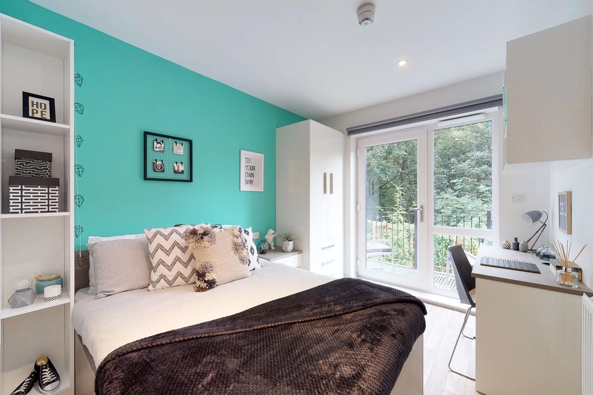 Hall Stepney Yard - 5