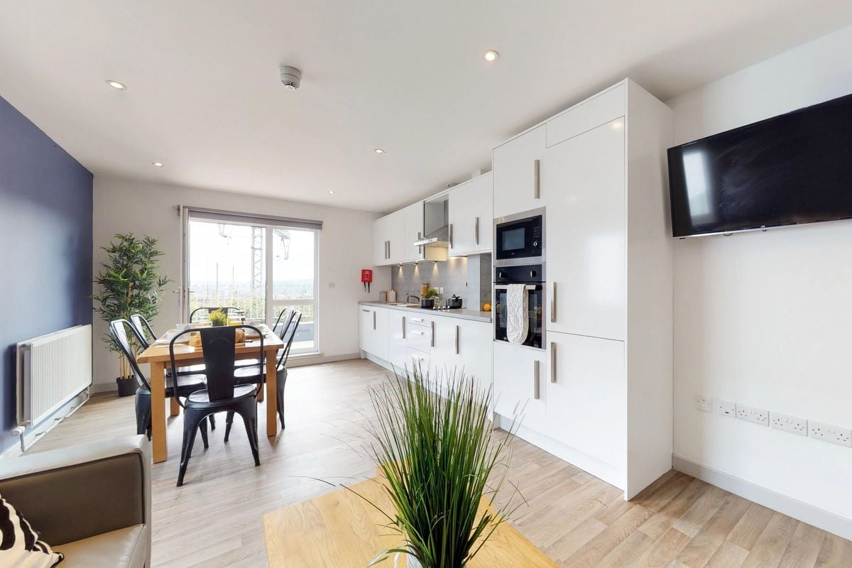 Hall Stepney Yard - 3