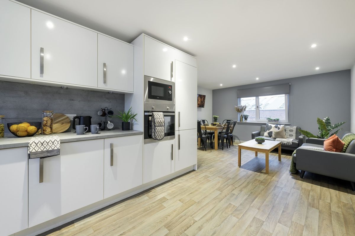 Hall Stepney Yard - 9