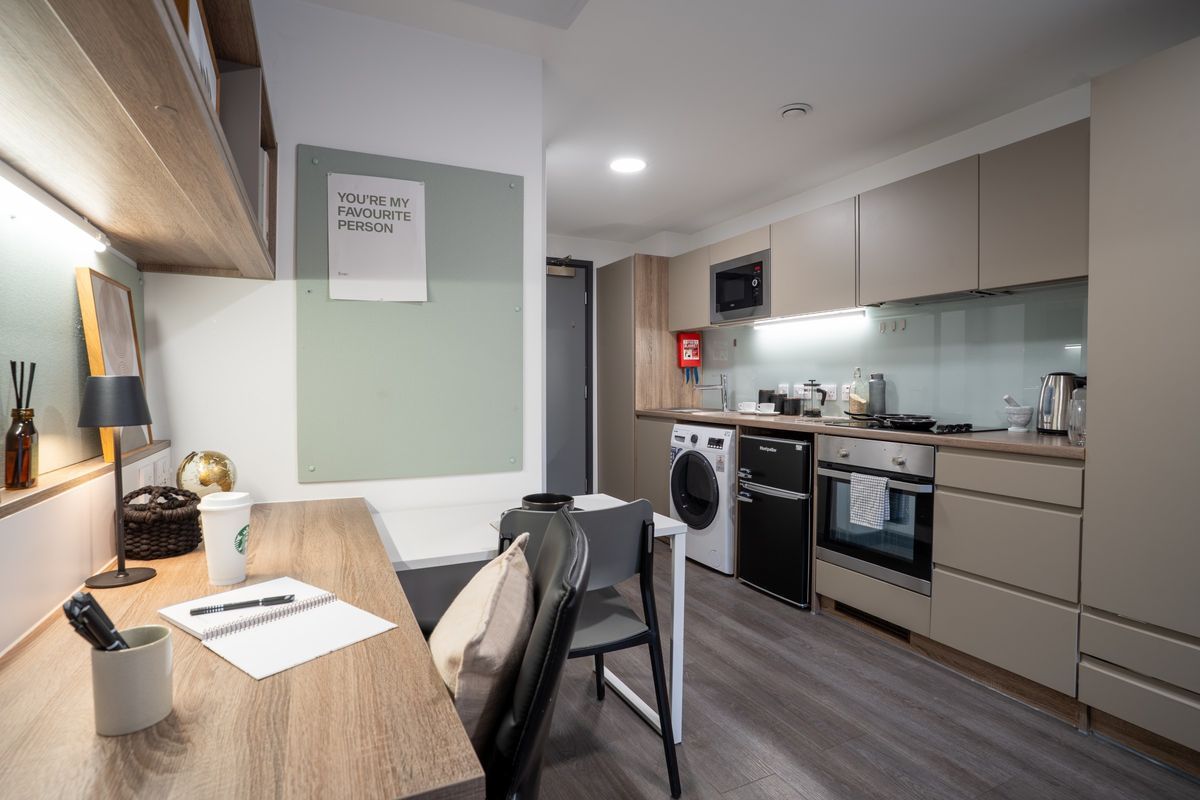 Hall - Sycamore House - 12