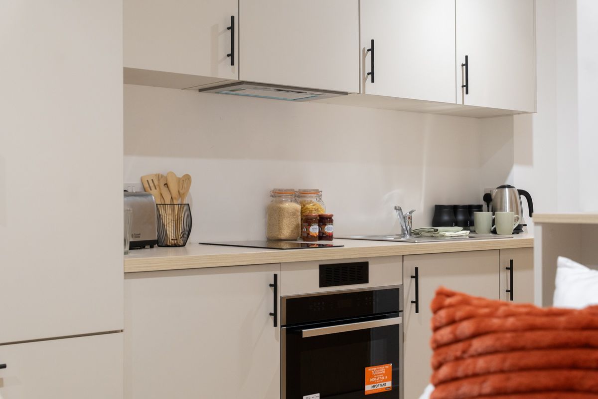 Hall - Telephone House - 10