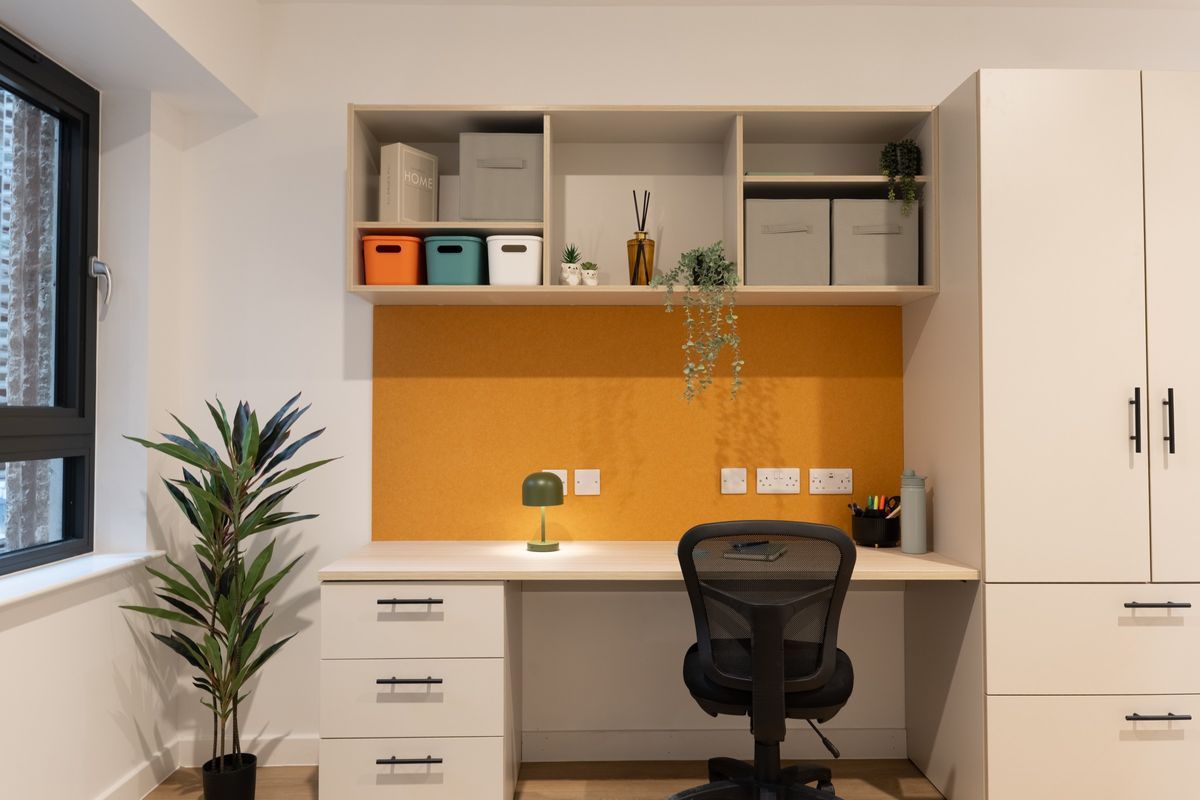 Hall - Telephone House - 13