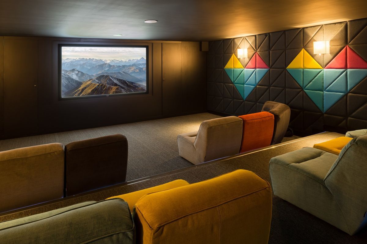 Hall - The Bonnie - 5